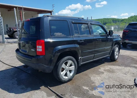2016 Jeep Patriot Latitude z USA, uszkodzony, nr VIN 1C4NJRFB5GD647142